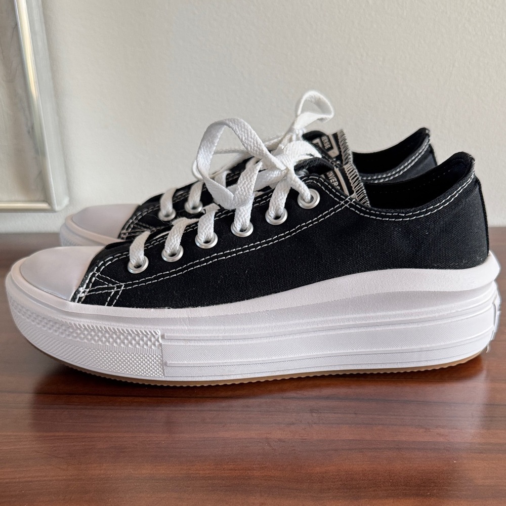 Converse All Star Ox Black Platform Sneaker Like New Women’s 8